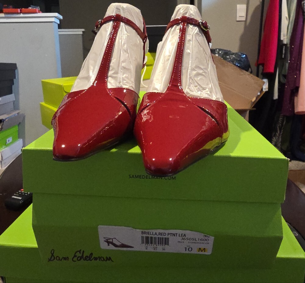 Sam Edelman Red Patent Leather T-Strap Pointed Flats - Picture 2 of 12